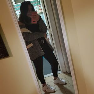 Meet your Posher, Eve